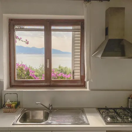Apartment La Bouganville - Giardino Privato Con Accesso Al Mare Monte Marcello