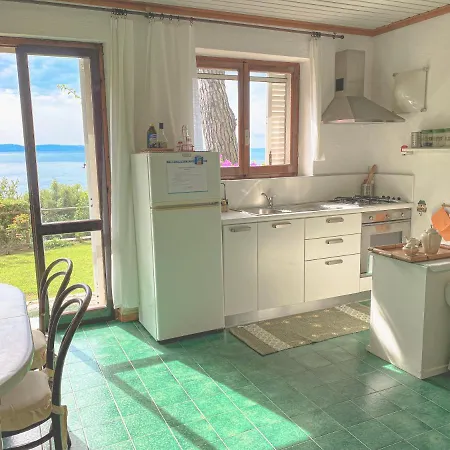 Apartment La Bouganville - Giardino Privato Con Accesso Al Mare Monte Marcello